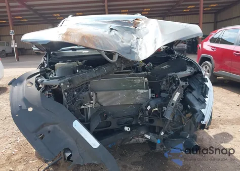 2022 Jeep Grand Wagoneer Series I 4X4 z USA, uszkodzony, nr VIN 1C4SJVEJ7NS111824